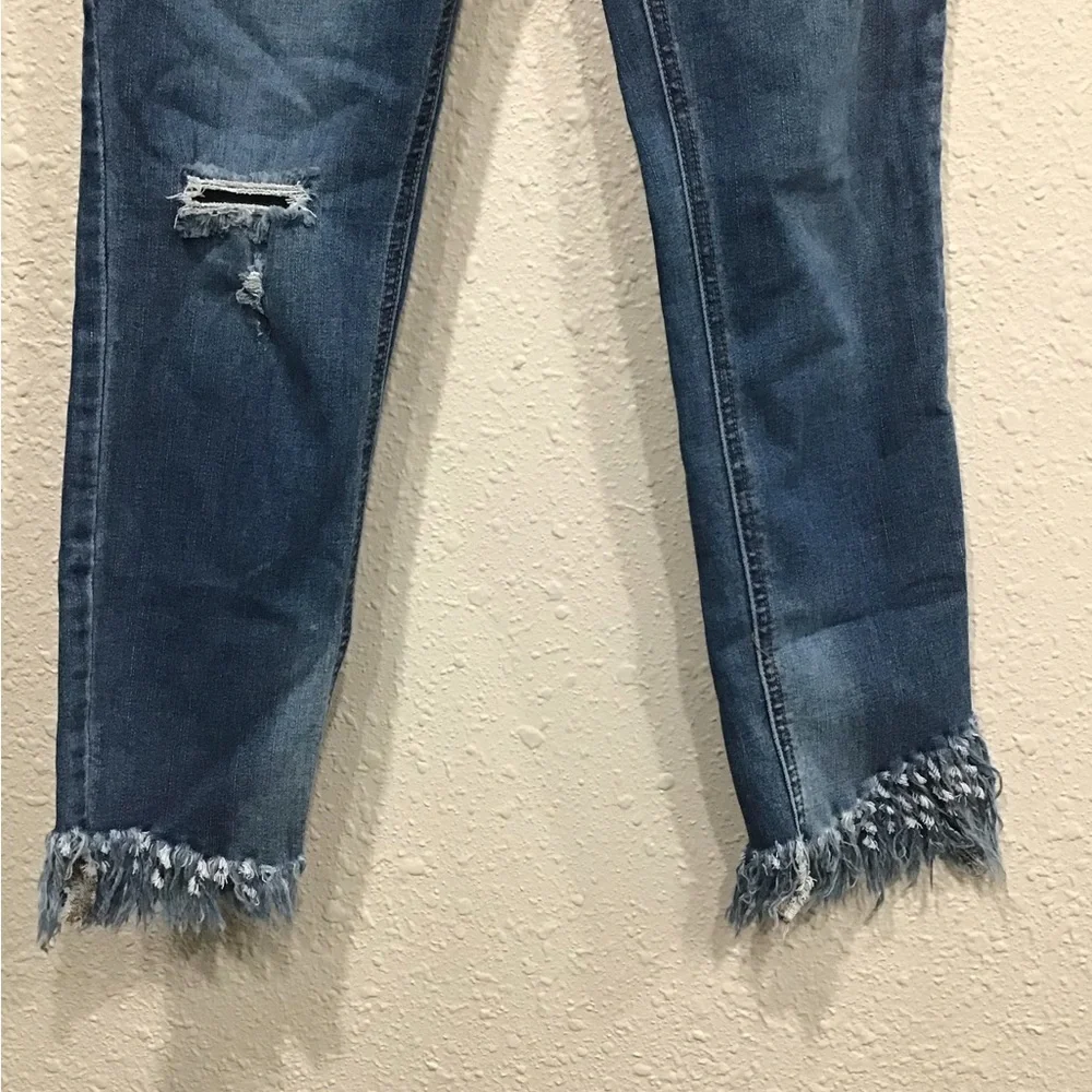 Free People Great Heights Frayed Skinny Jeans Women’s Size 27 Distressed Cropped